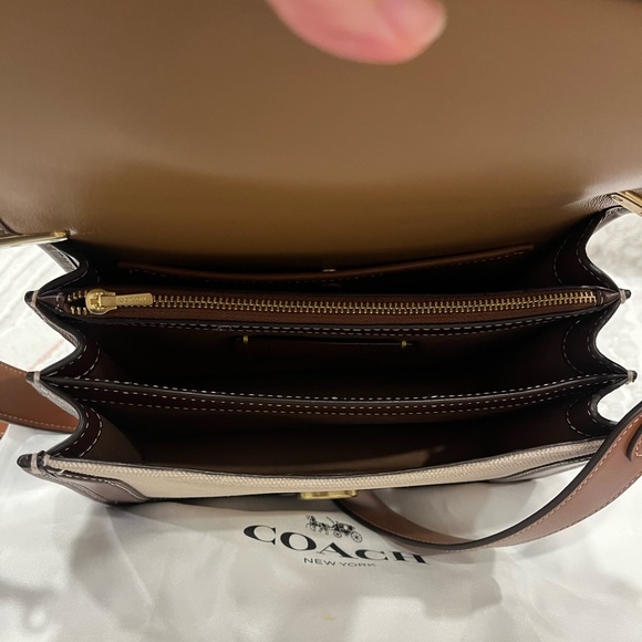 Coach Hero Crossbody Bag - Picture 3 of 8